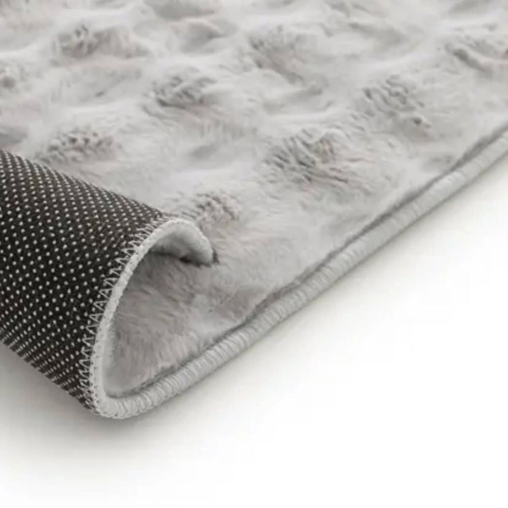 Faux Fur Pet Mat, Plush Non-Slip Microfiber