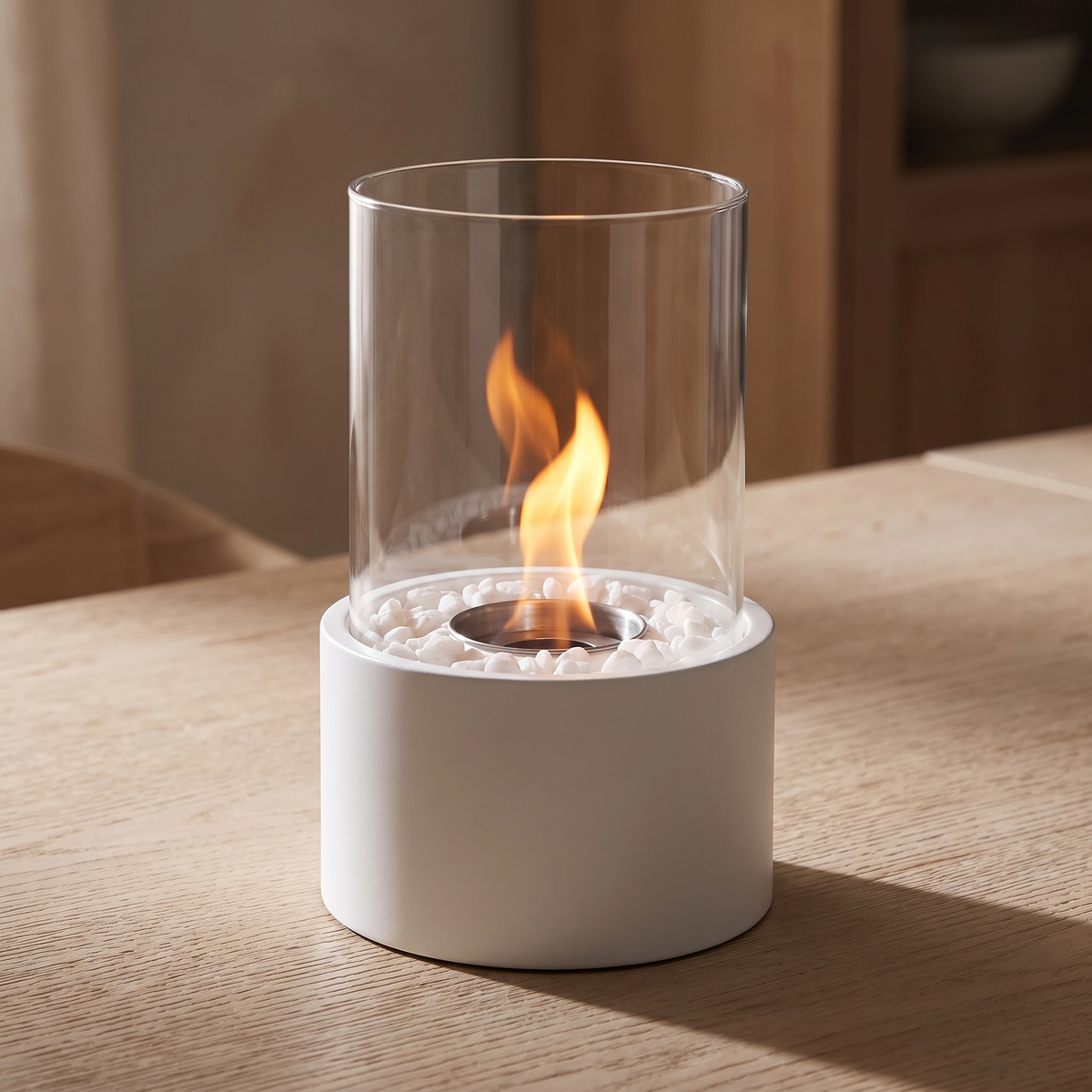 Horten tabletop fire lamp in White