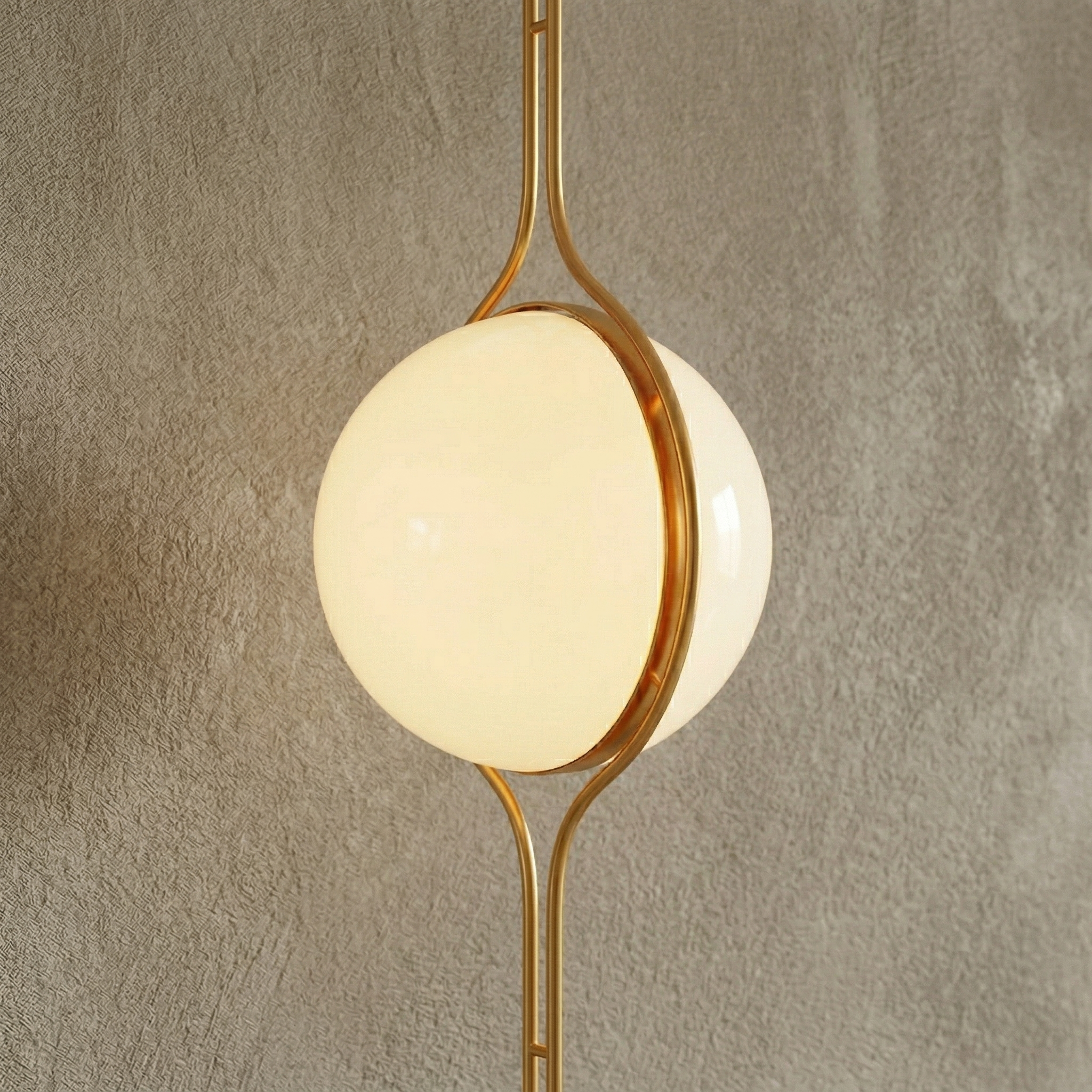 Voren Floor To Ceiling Lamp