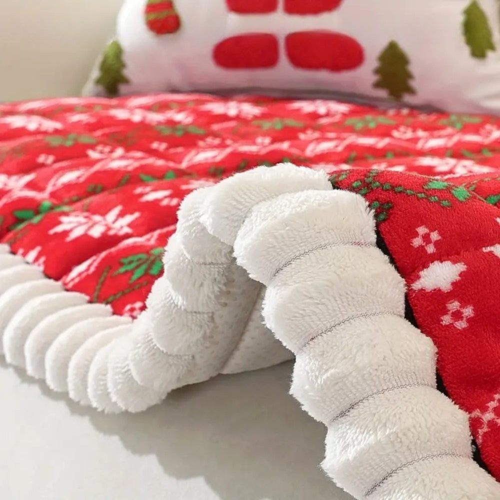 Close view of the plush rolled edge folded back on the holiday seat pad