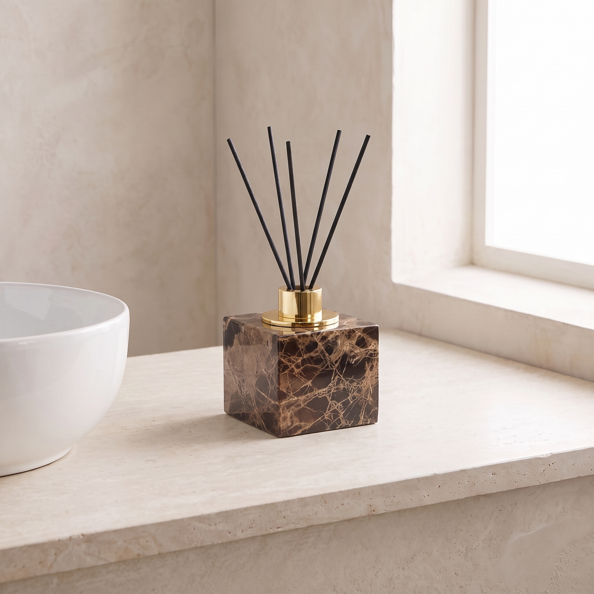 Emperador marble diffuser, square, gold