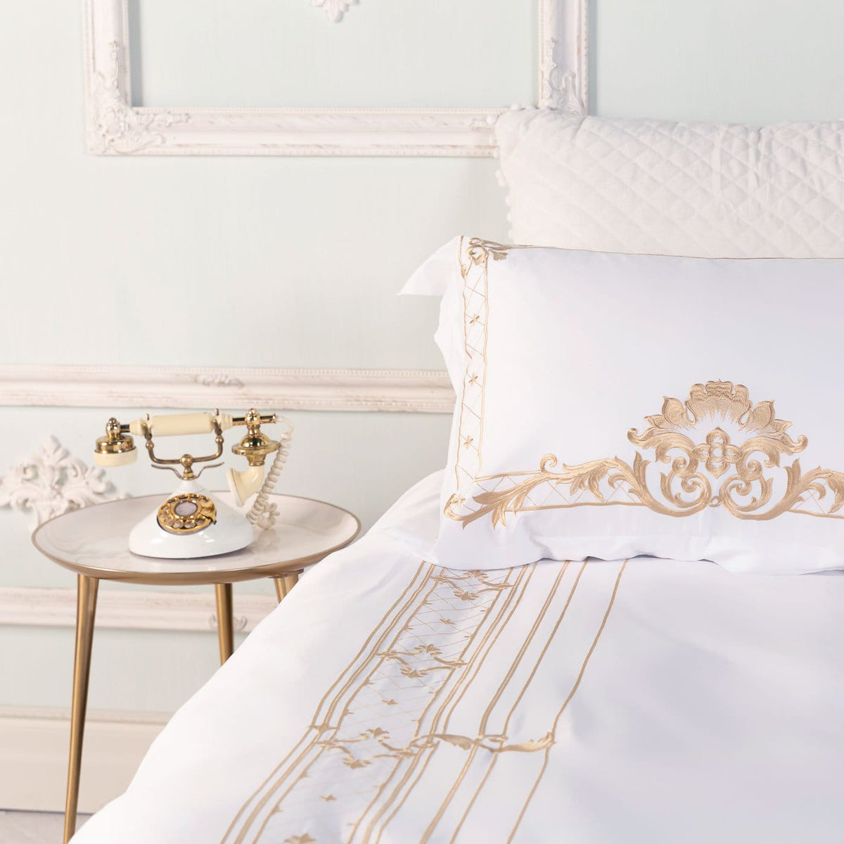 Ivy Gold Forest Duvet Cover Set, White and Gold