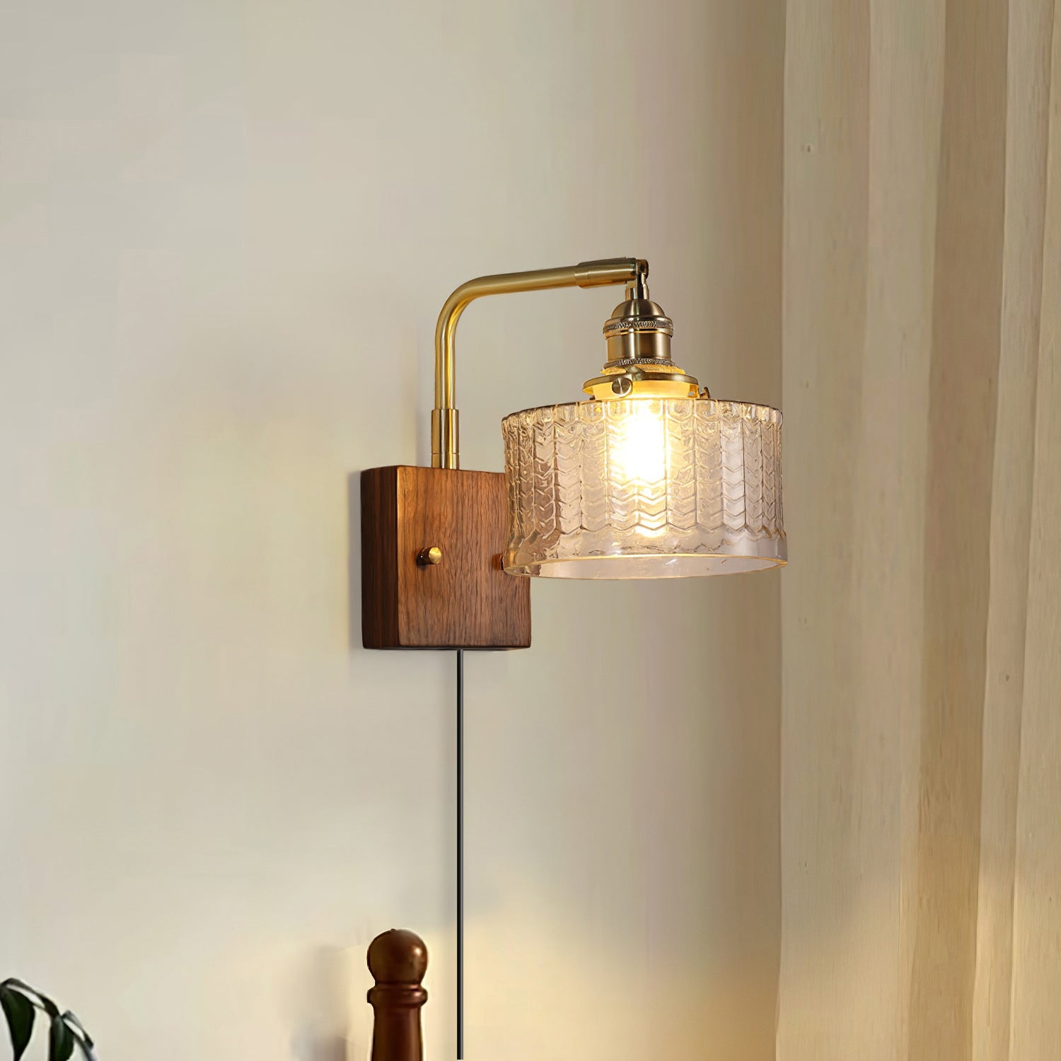 Juniper Plug-In Wall Lamp, Fish-Scale Glass, Brass